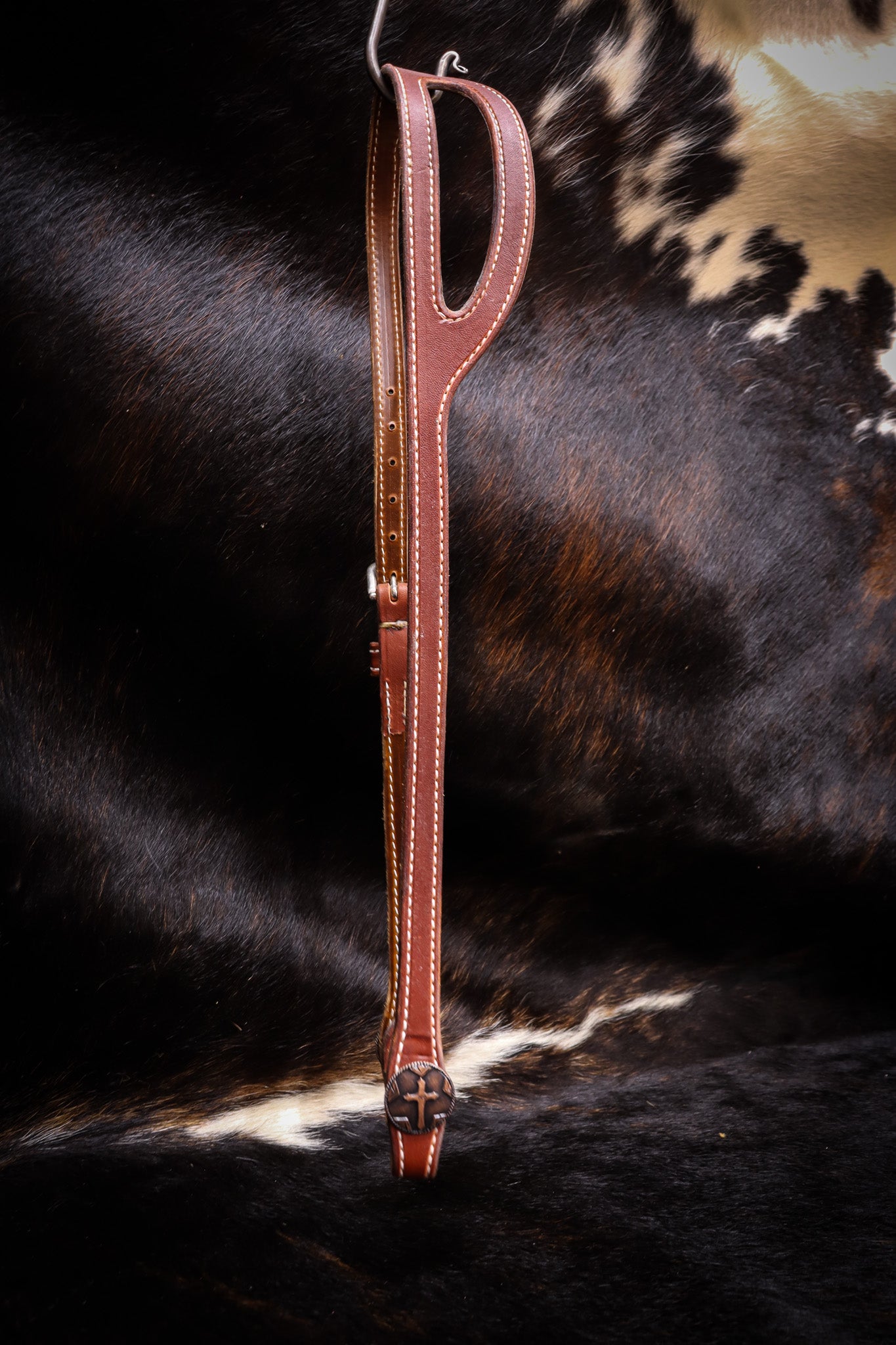 Shaped Ear Bridle with Single Buckle and Cross Conchos