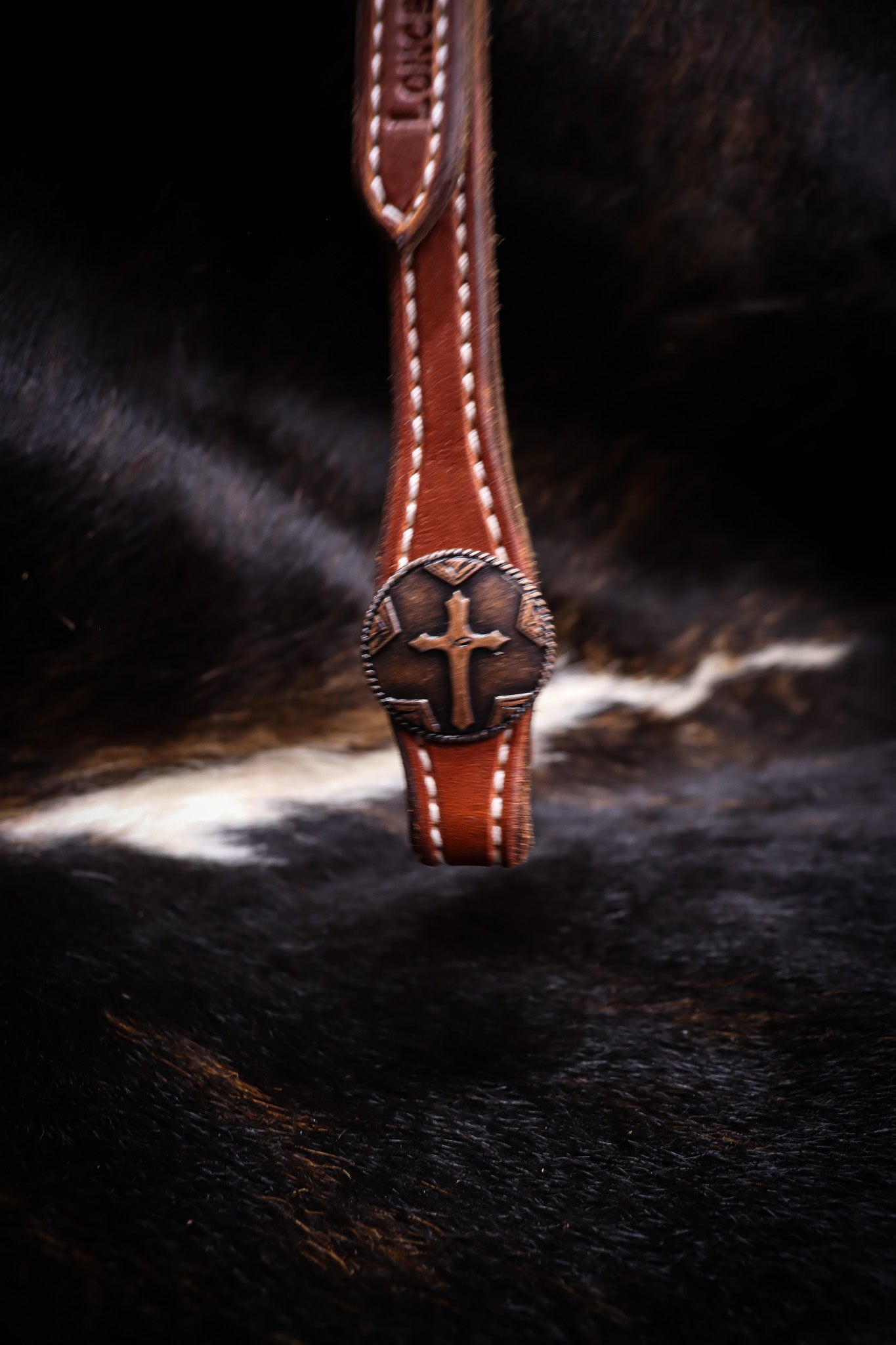 Shaped Ear Bridle with Single Buckle and Cross Conchos